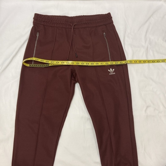 Adidas,Women’s Burgundy and multi color Sweatsuit.Size-M top,L pants - Picture 11 of 16